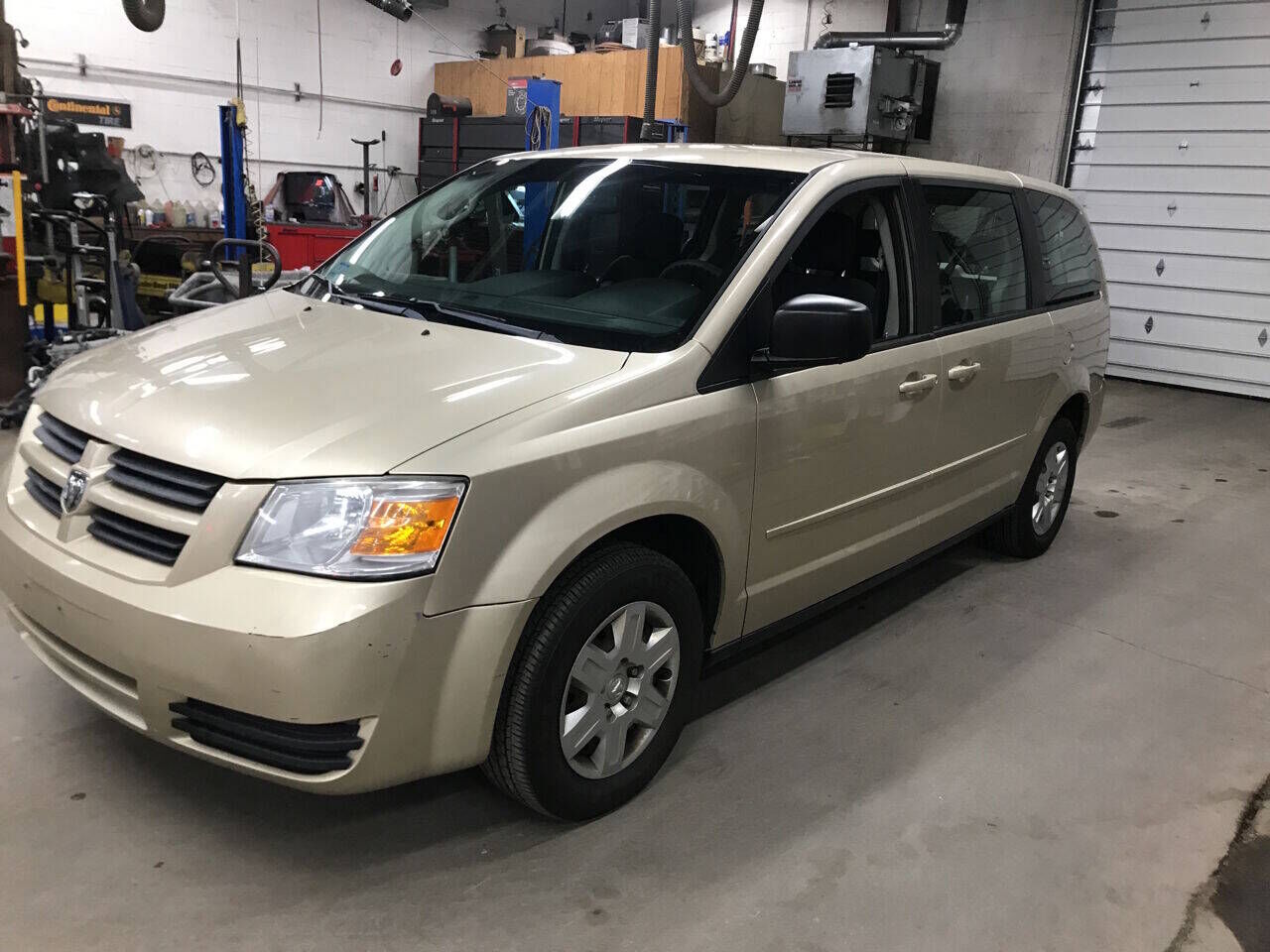 2010 DODGE Grand Caravan