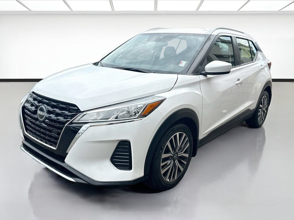 2023 NISSAN Kicks