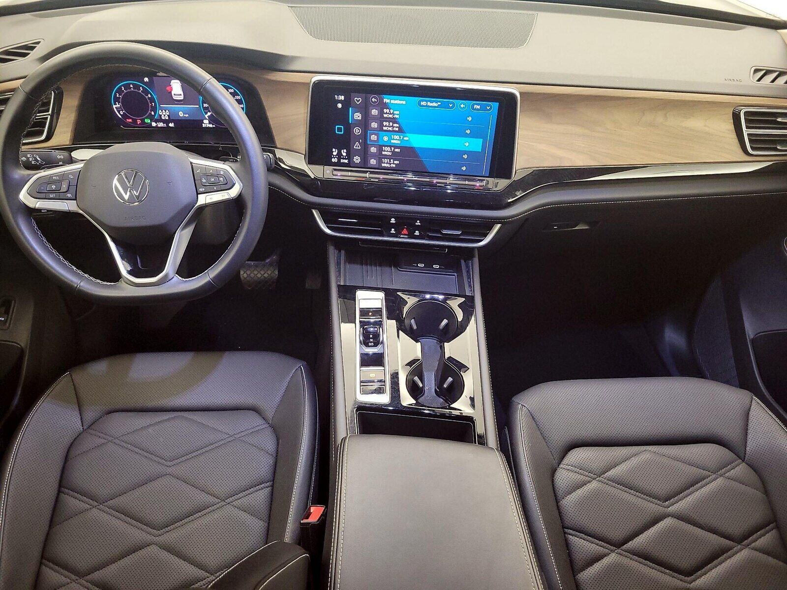2025 VOLKSWAGEN Atlas