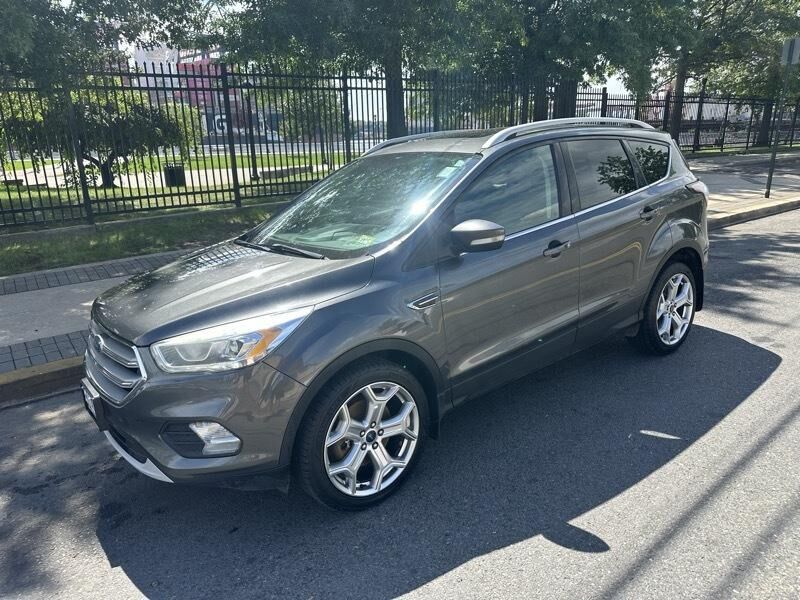 2017 FORD Escape