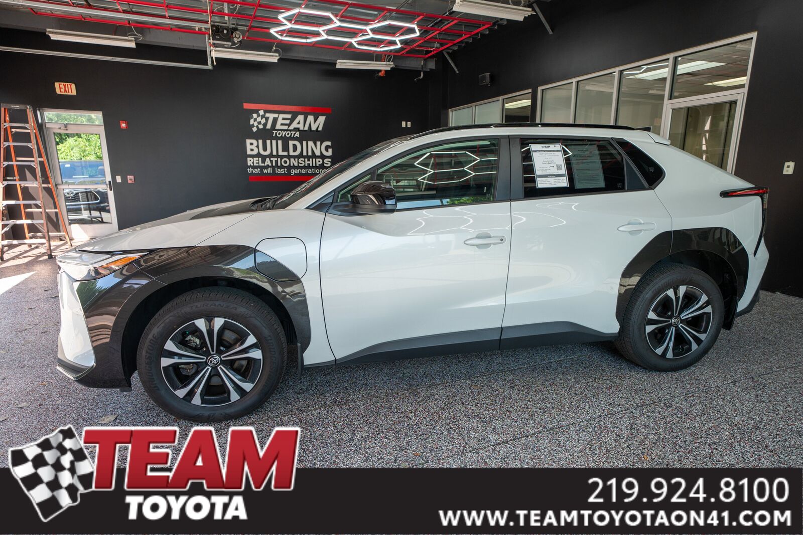2024 TOYOTA bZ4X