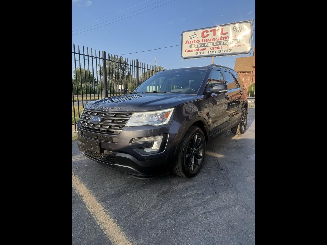 2017 FORD Explorer