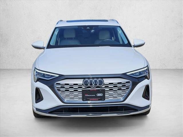 2024 Audi Q8