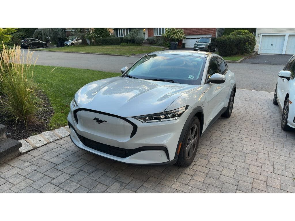 2022 FORD Mach-E