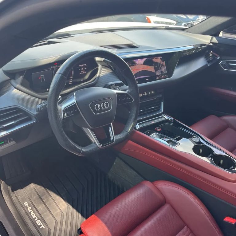 2024 Audi e-tron GT