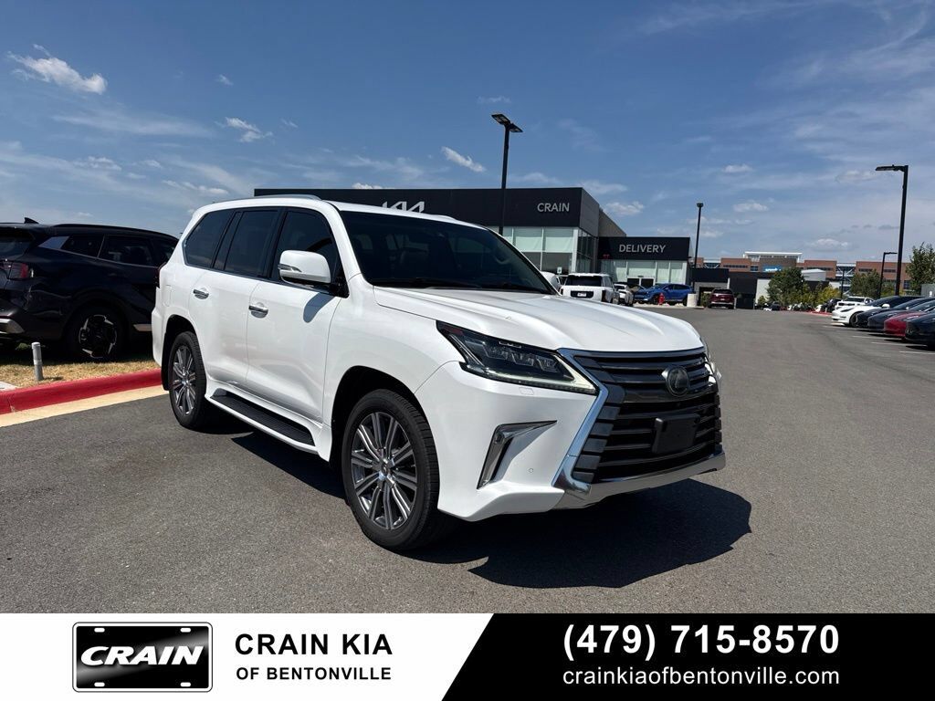 2016 LEXUS LX