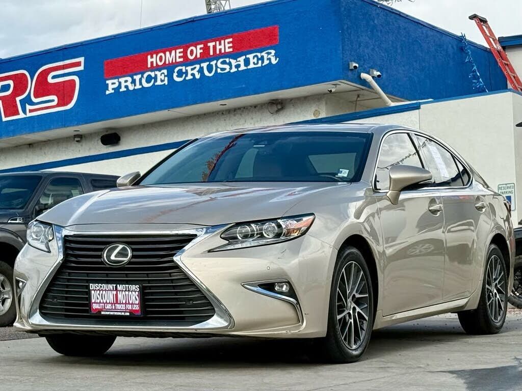 2016 LEXUS ES