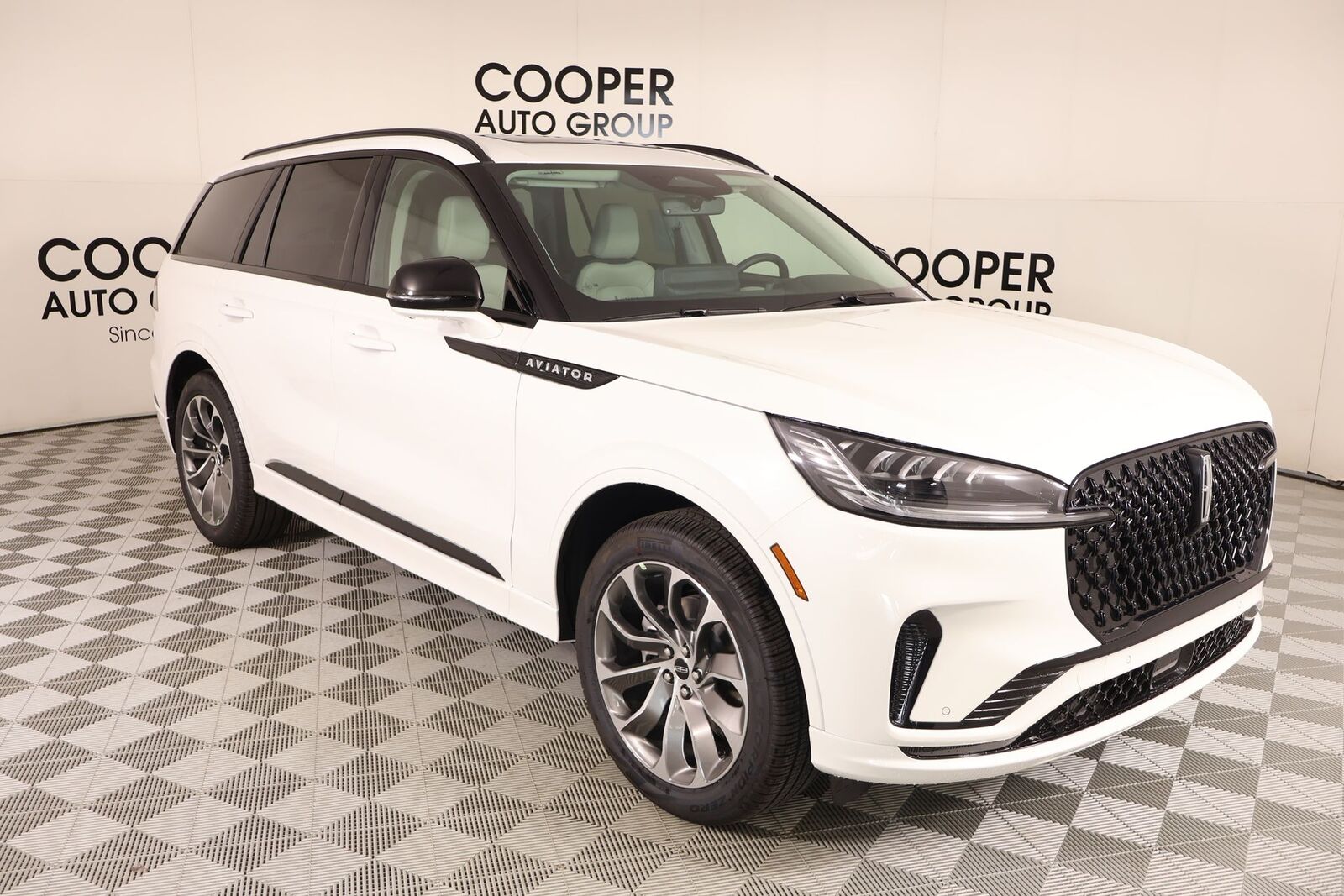 2026 LINCOLN Aviator