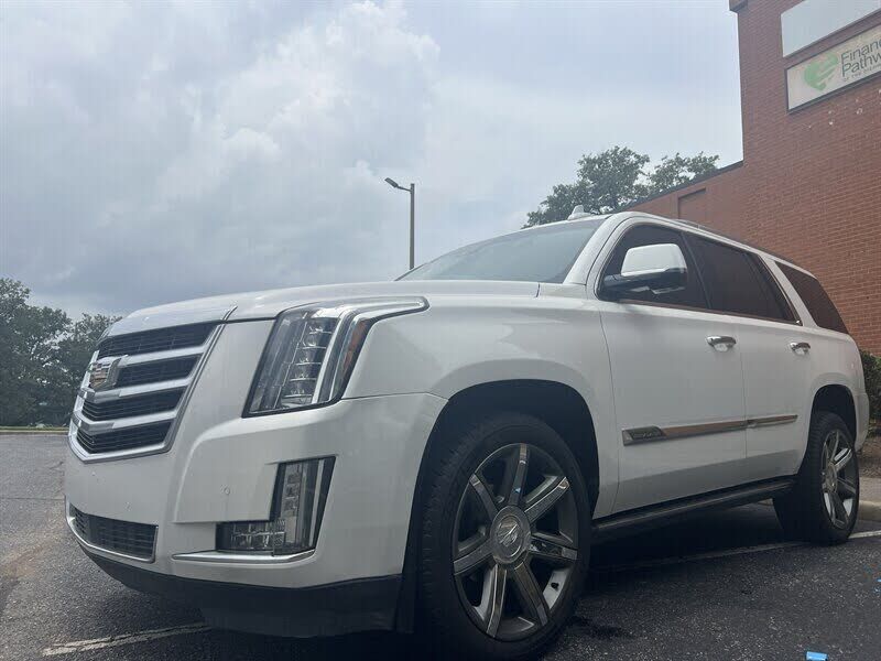 2016 CADILLAC Escalade