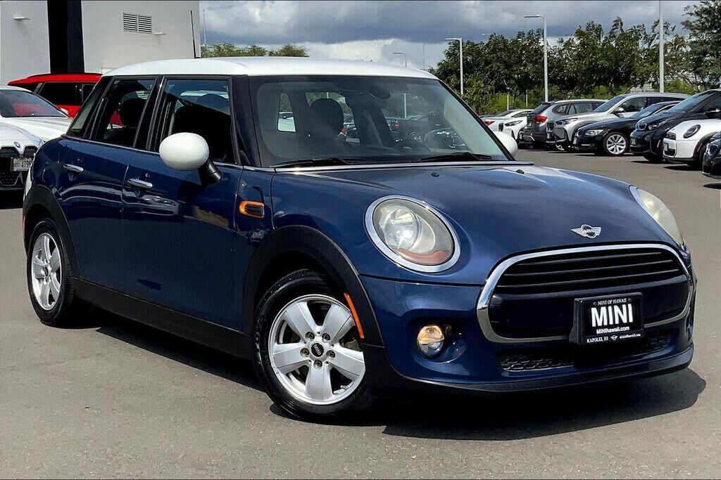 2017 MINI Cooper