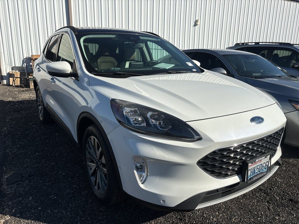 2021 FORD Escape