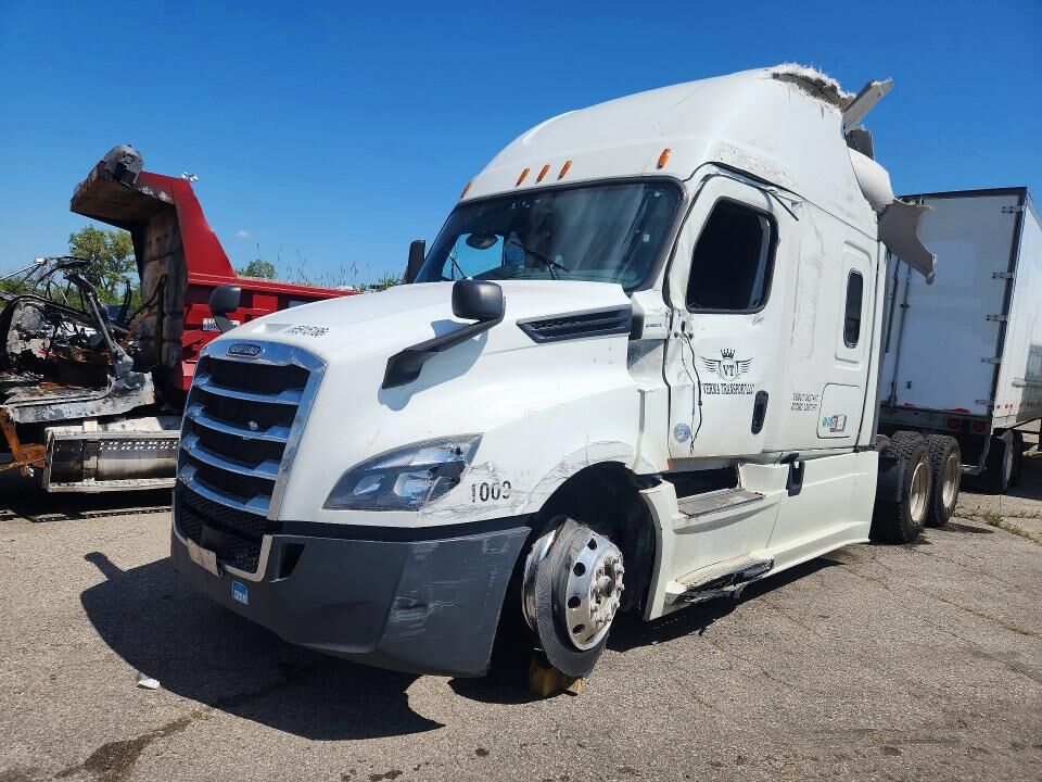 2019 FREIGHTLINER New Cascadia 126" Sleepercab