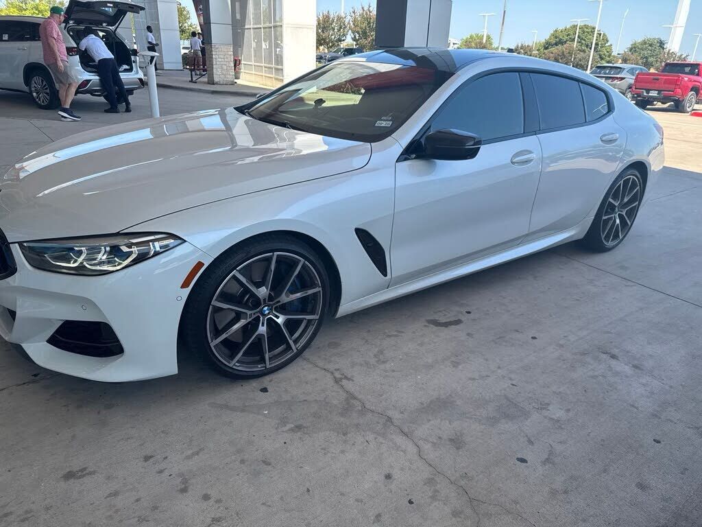 2021 BMW M8