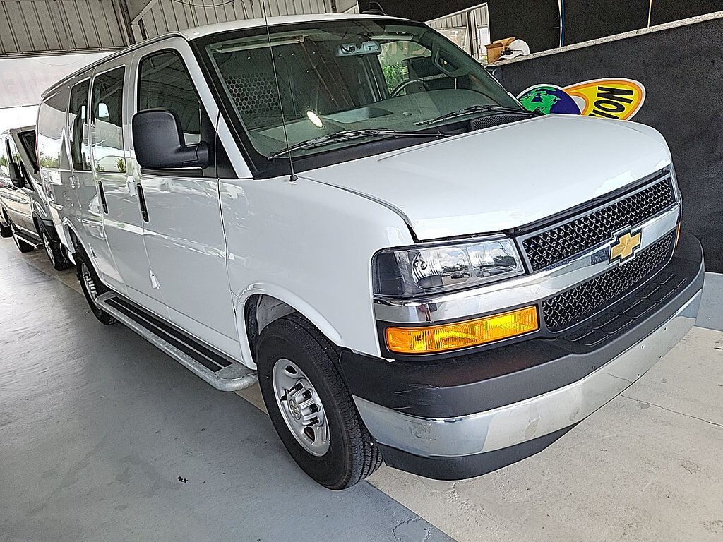 2025 CHEVROLET Express