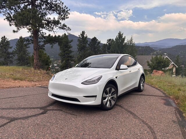 2022 TESLA Model Y