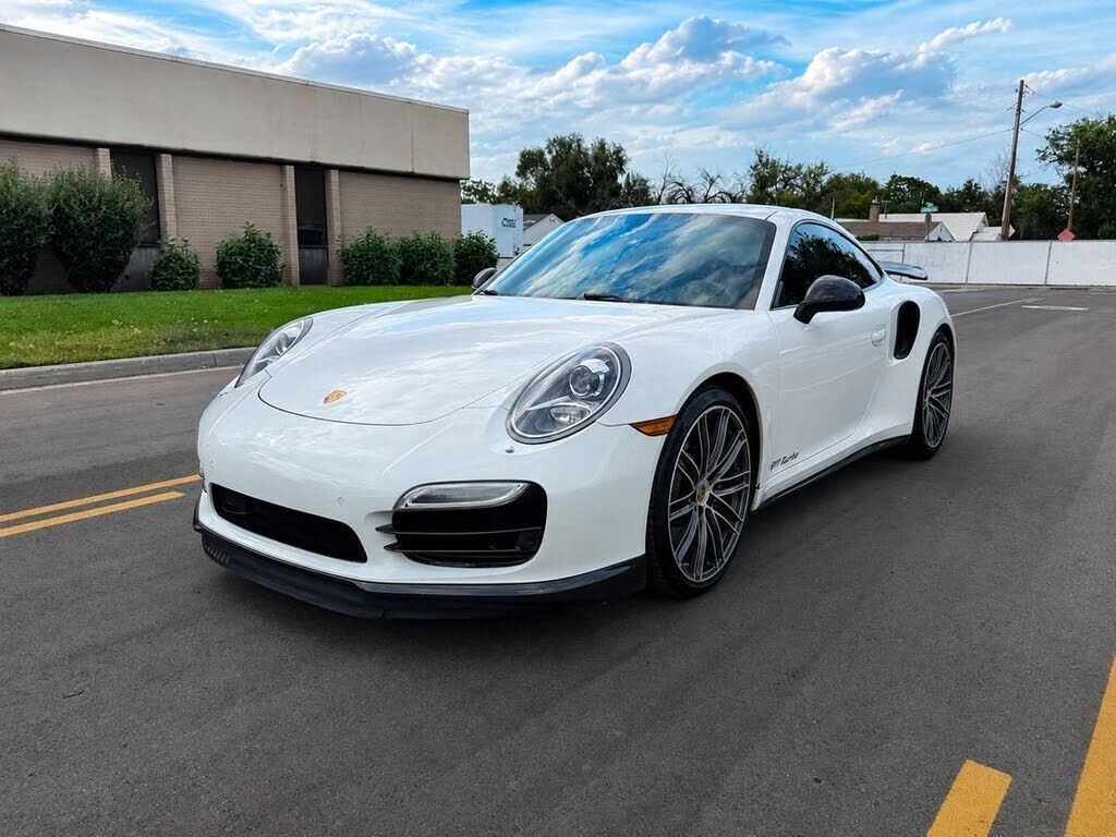 2016 PORSCHE 911