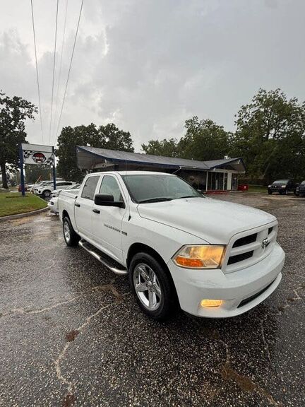 2012 DODGE Ram