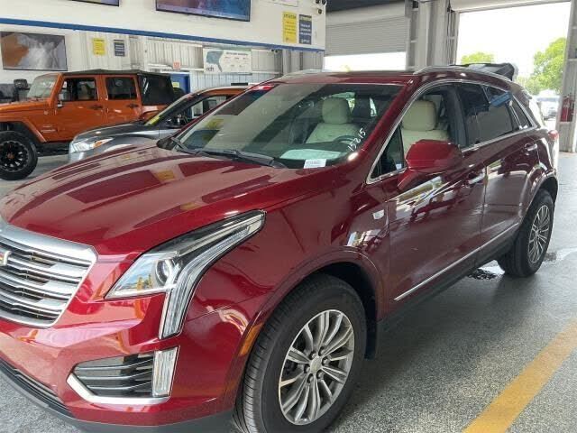 2017 CADILLAC XT5