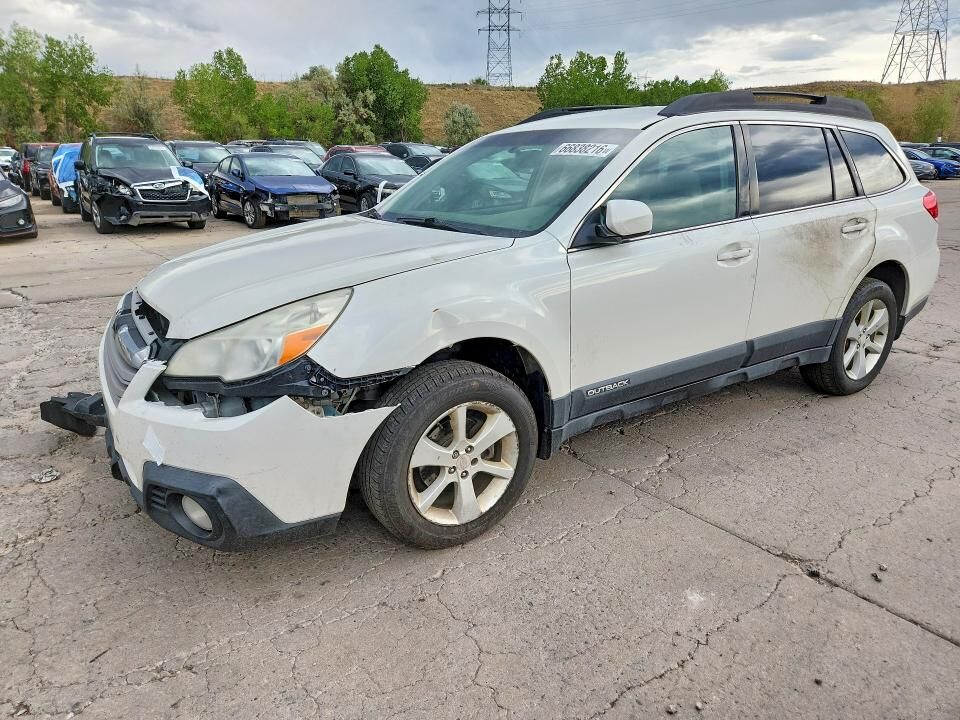 2014 SUBARU Outback