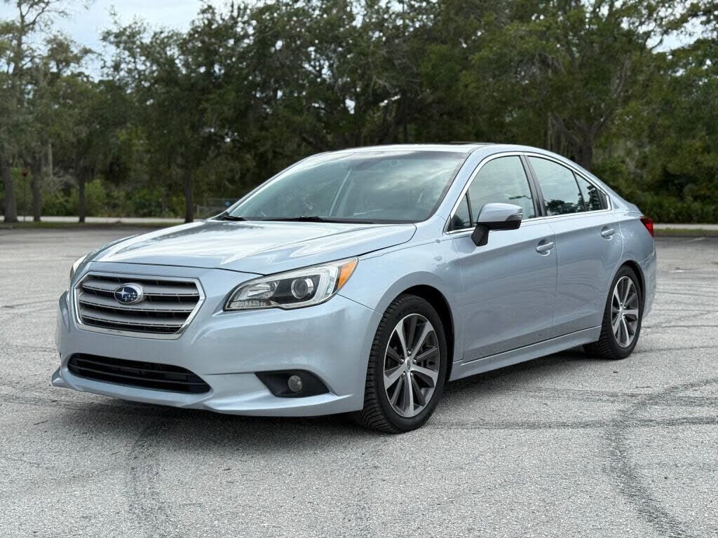2017 SUBARU Legacy