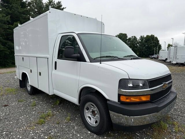 2026 CHEVROLET Express