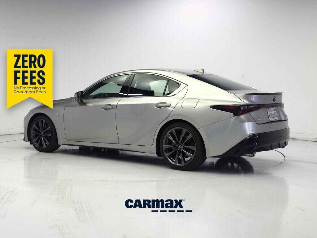 2021 LEXUS IS