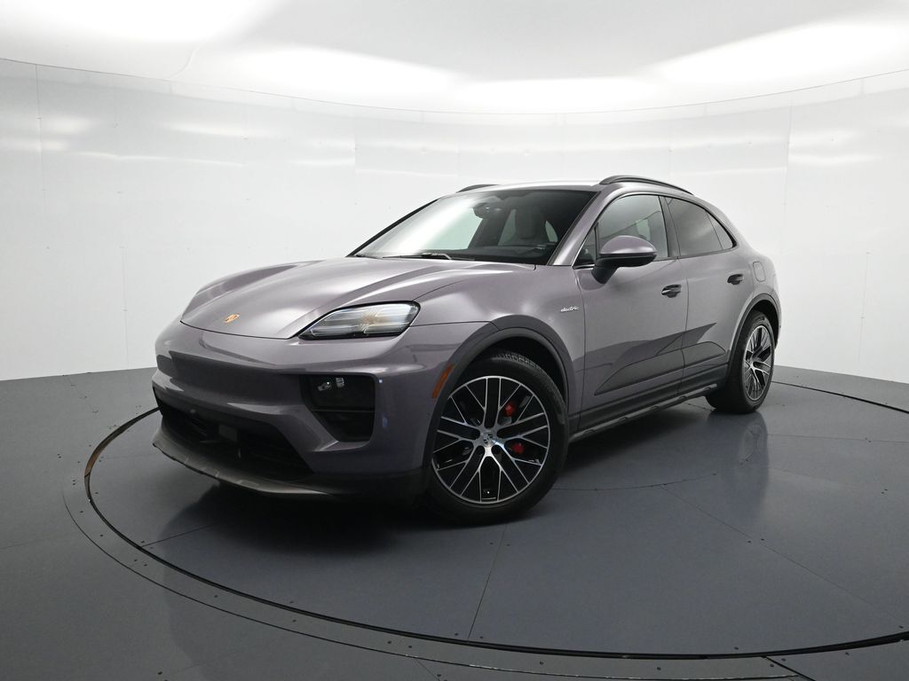 2025 PORSCHE Macan