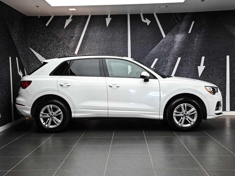 2022 Audi Q3