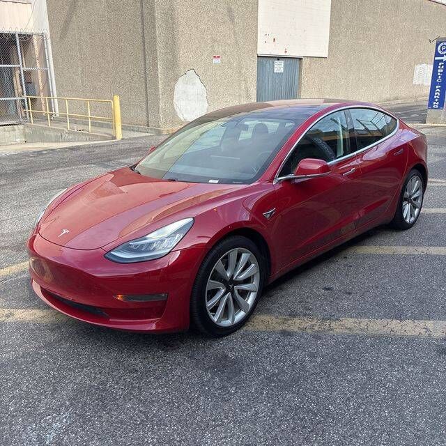 2018 TESLA Model 3