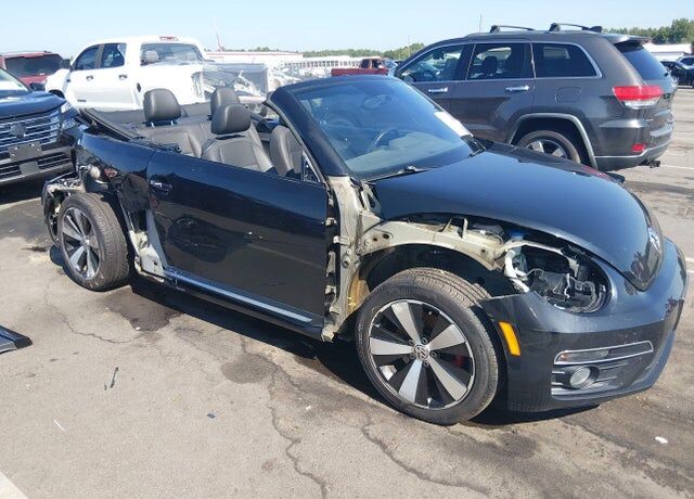 2014 VOLKSWAGEN Beetle