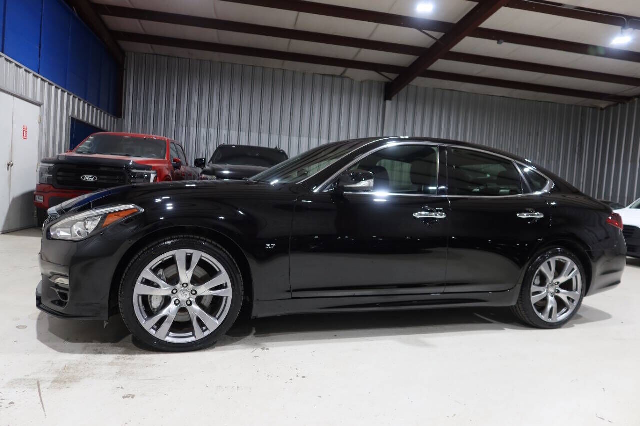 2015 INFINITI Q70