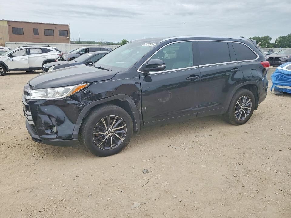 2018 TOYOTA Highlander
