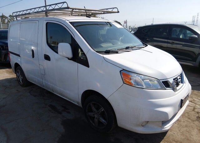 2015 NISSAN NV200
