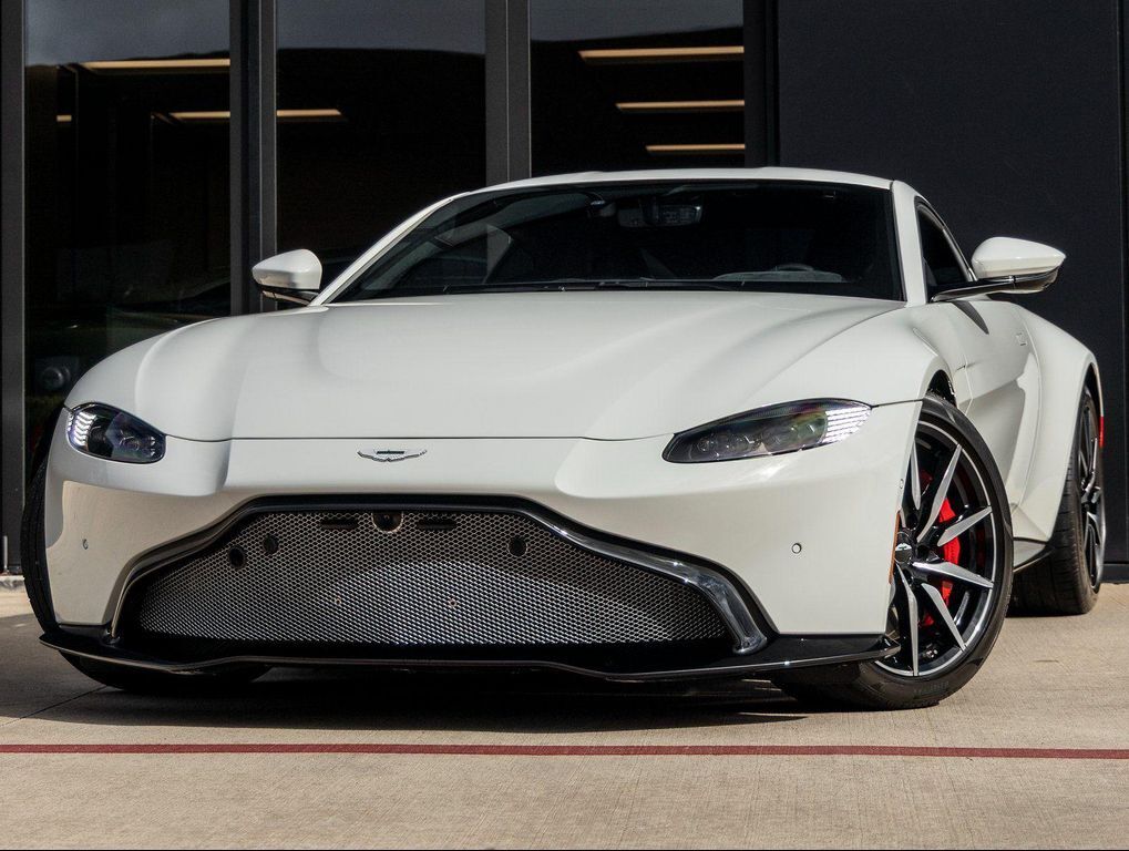 2019 ASTON MARTIN V8 Vantage
