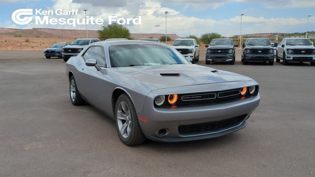 2016 DODGE Challenger