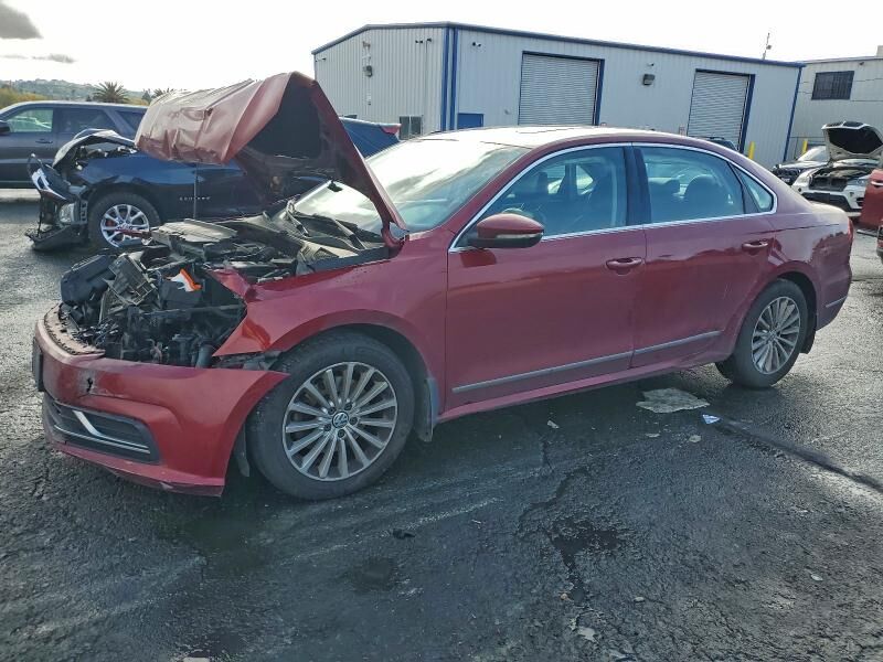 2016 VOLKSWAGEN Passat