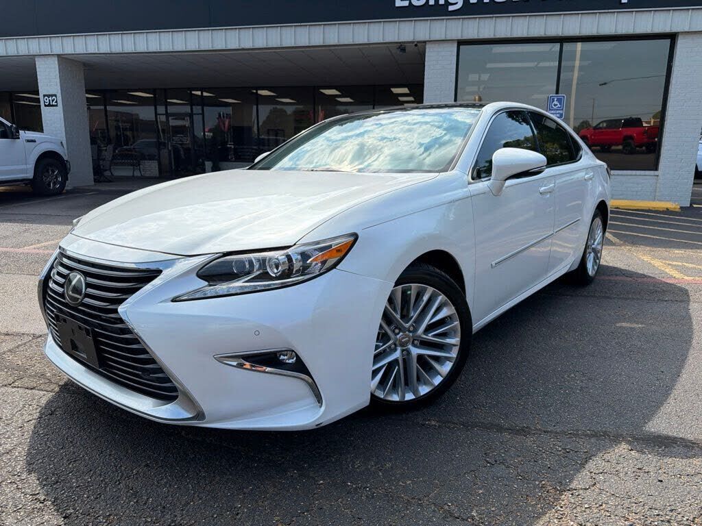 2018 LEXUS ES