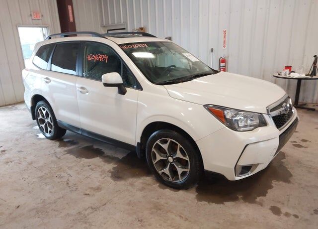 2015 SUBARU Forester