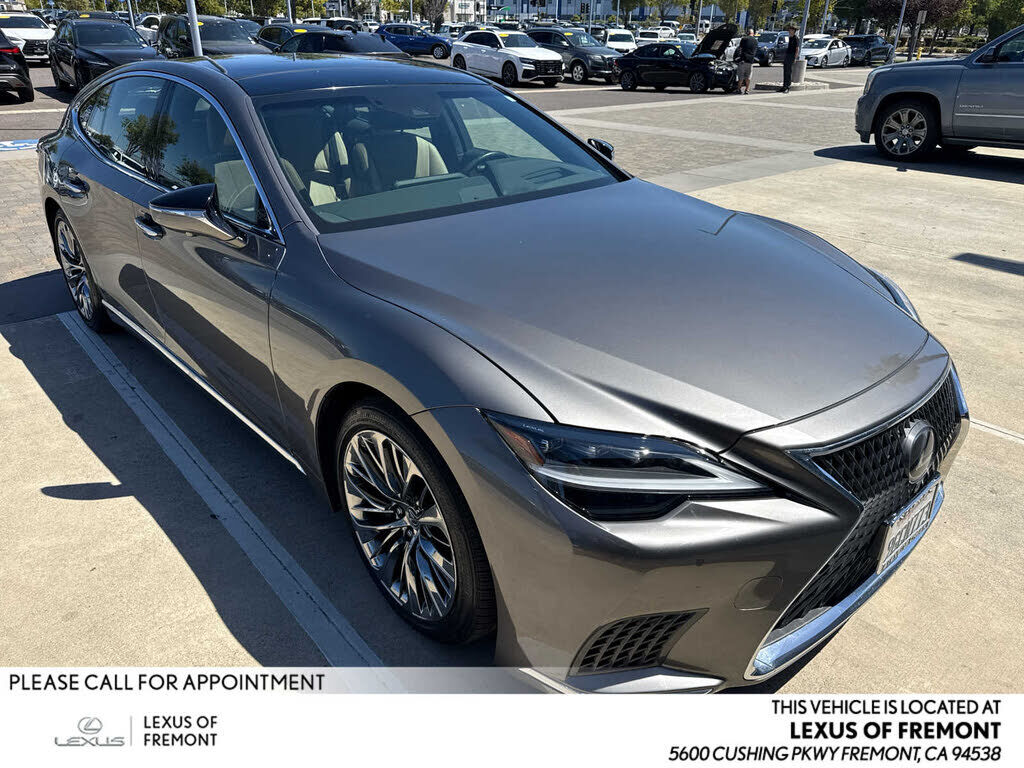 2023 LEXUS LS
