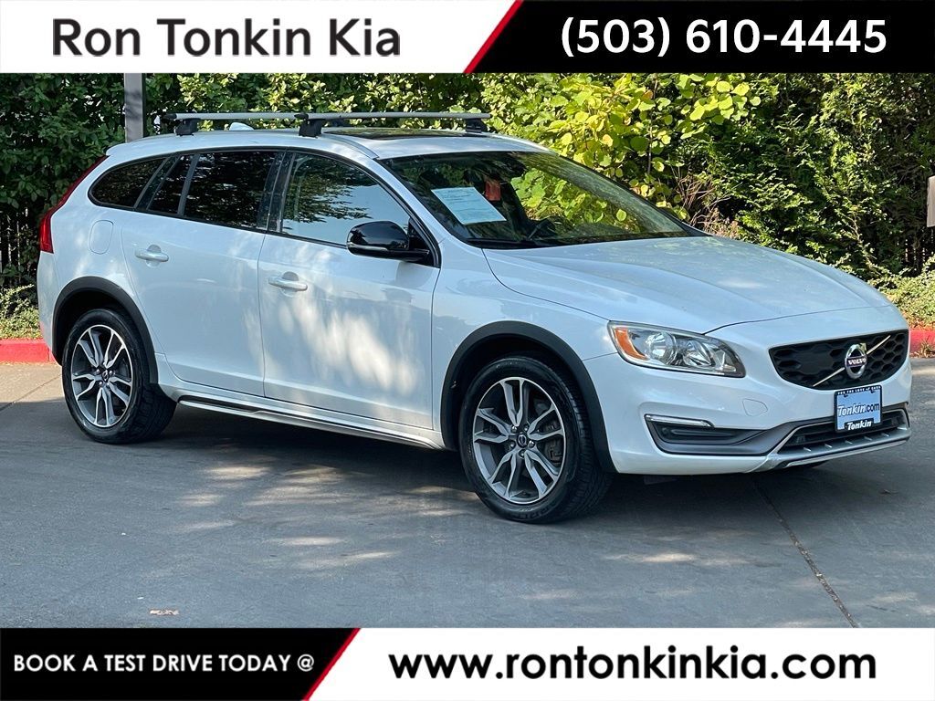 2015 VOLVO V60