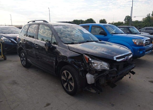 2017 SUBARU Forester