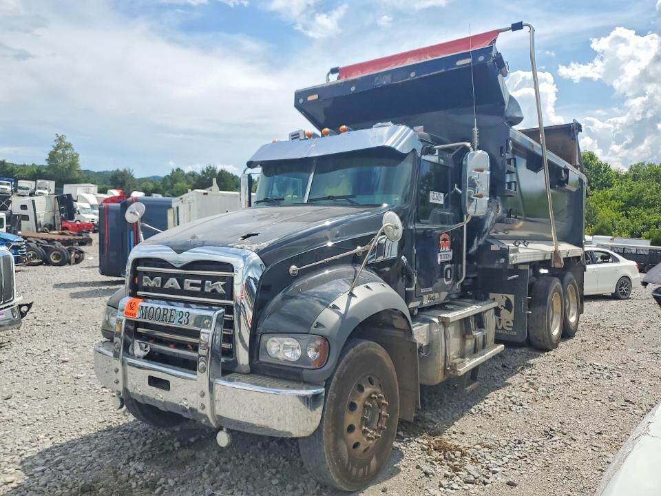 2024 MACK Granite