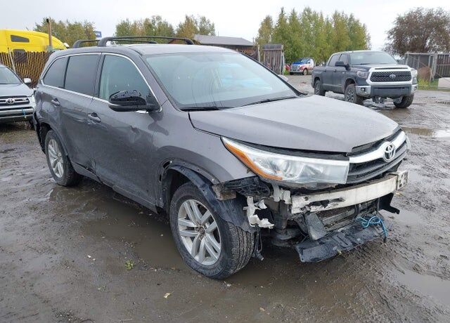 2016 TOYOTA Highlander