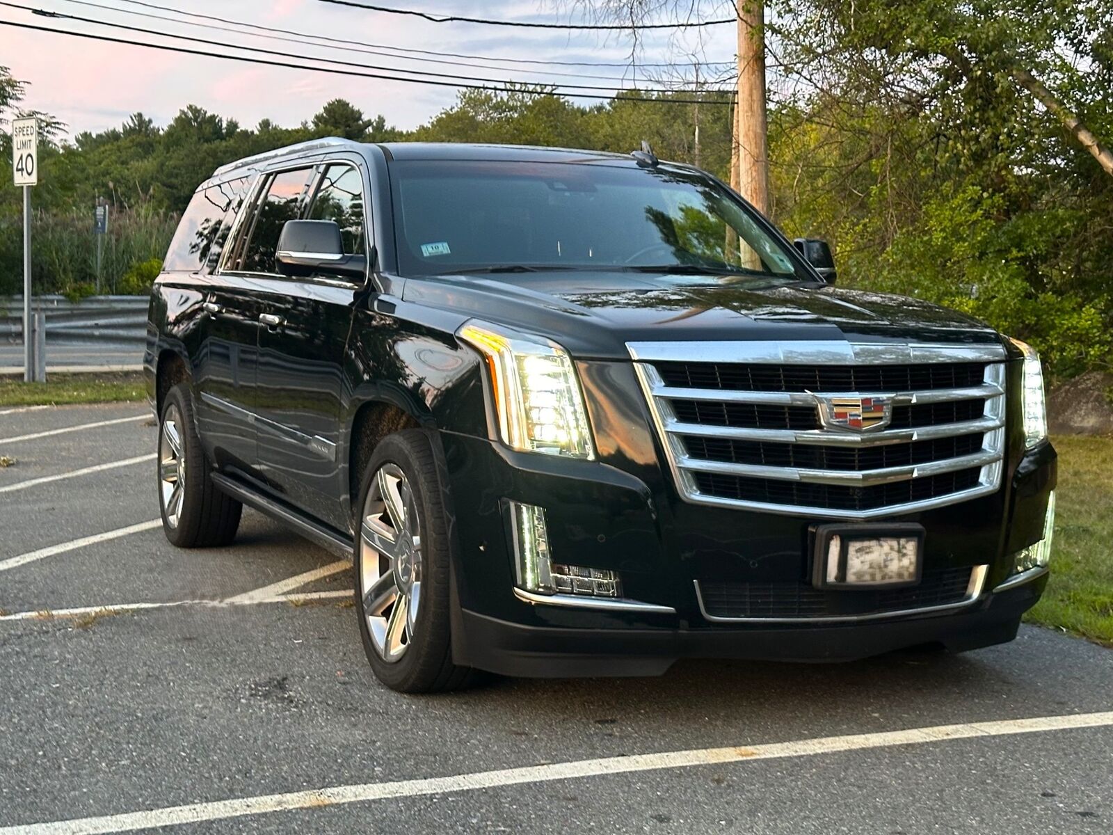 2017 CADILLAC Escalade ESV