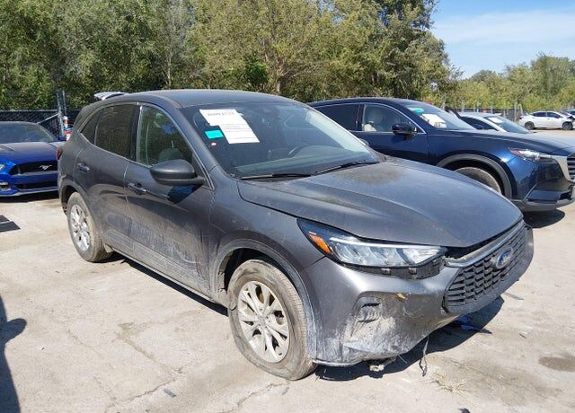 2024 FORD Escape