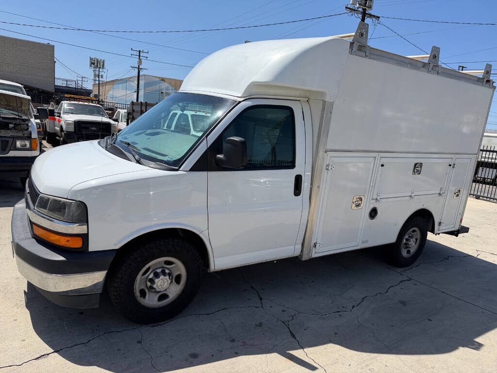 2017 CHEVROLET Express