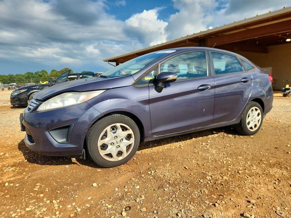 2013 FORD Fiesta