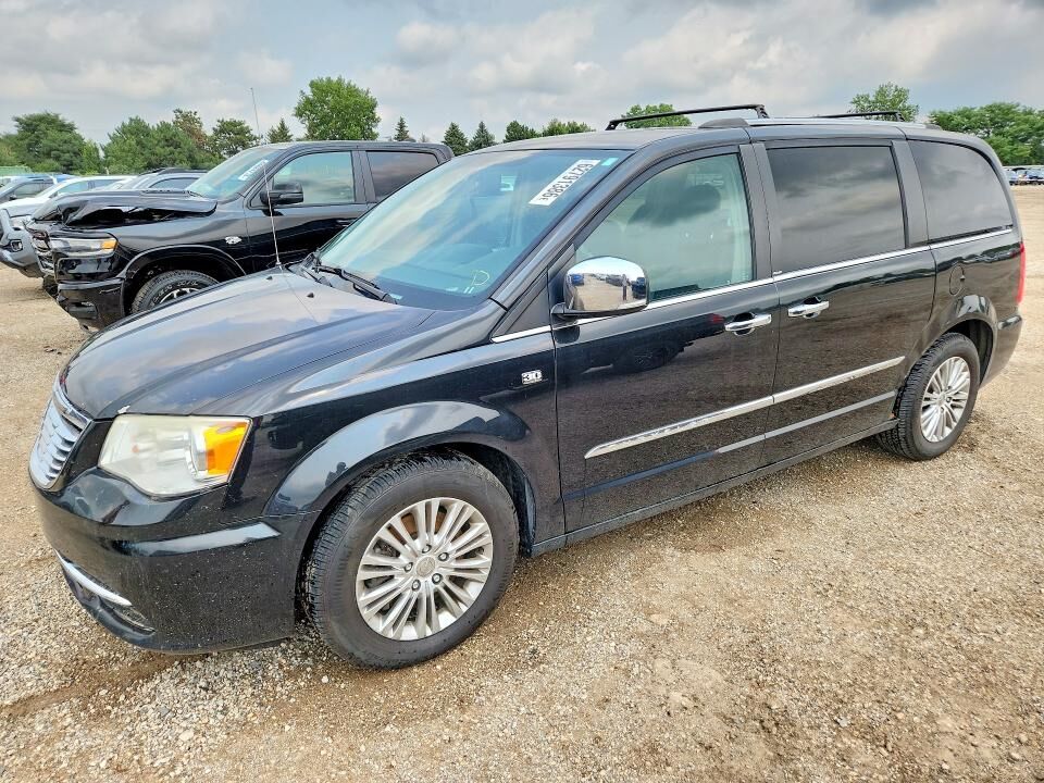 2014 CHRYSLER Town and Country