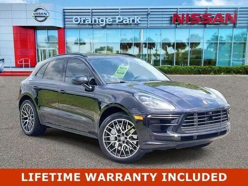 2020 PORSCHE Macan