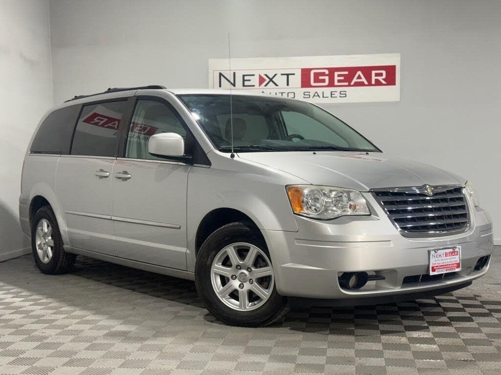 2010 CHRYSLER Town and Country